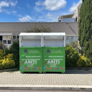 Fiumicino: contenitori abiti usati ‘intelligenti’ Fiumicino: contenitori abiti usati ‘intelligenti’